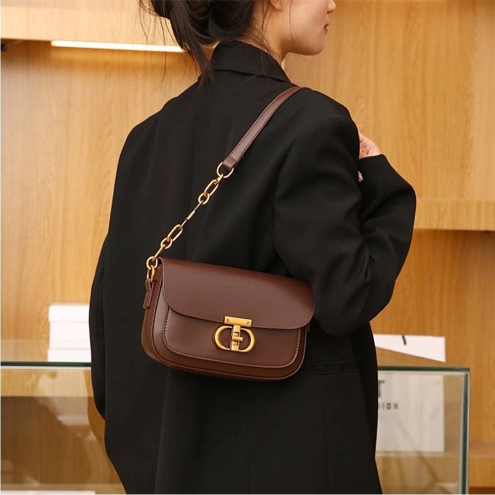 Chic Brown Leather Shoulder Bag with Gold Chain